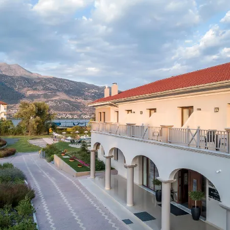 The Lake Hotel