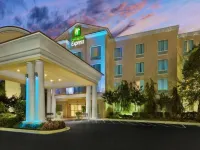 Holiday Inn Express & Suites Concord