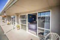 AAA Thames Court Motel Hotels in Oamaru