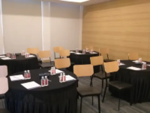 Holiday Inn Express Nashik Indira Nagar Hoteles en Nashik