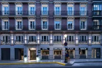 Catalonia Plaza Mayor Hotels near Larry's Love Playground