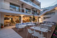 Romantica Hotel Apartments