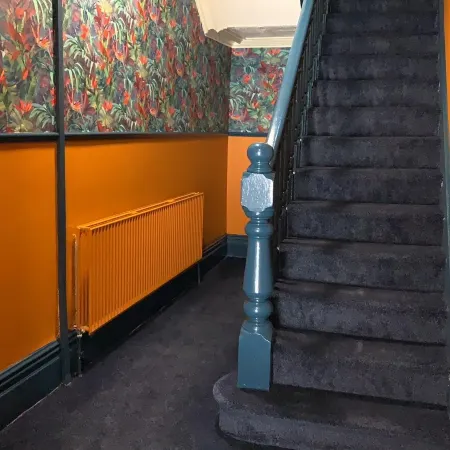 Tropics Beach Hotel Отели рядом с достопримечательностью «Центральный пляж Блэкпула»