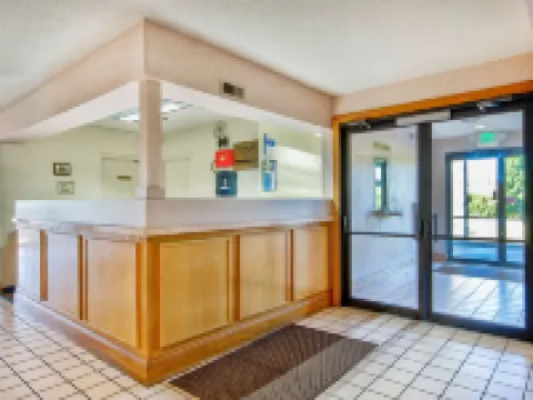 Motel 6 Jeffersonville, in - Louisville Hotels in Clark County