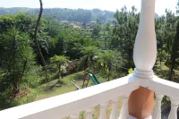 Diyar Villas Puncak NB3/3 Hotels in Tanjungsari