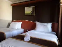 Kabana Hotel Hotels in Cilinaya