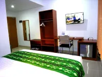 Delima Hotel Hotels in Tatah Belayung Baru
