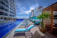 Wyndham Manta Sail Plaza Hotel and Convention Center - Ocean View