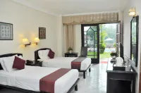 Royal Hotel and Convention Tretes Hotels in Prigen