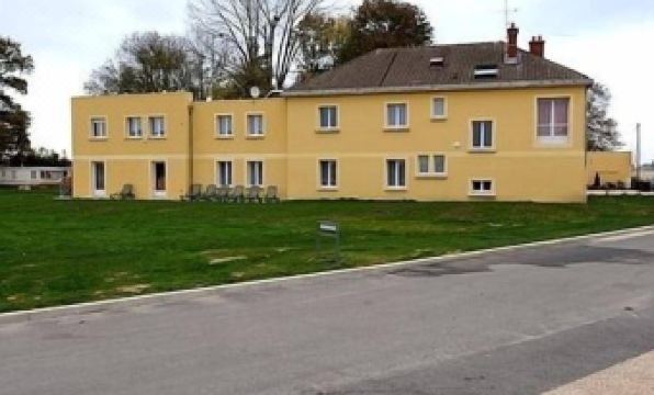 LOGIS - Hôtel & Restaurant le Grand Terre - Housity