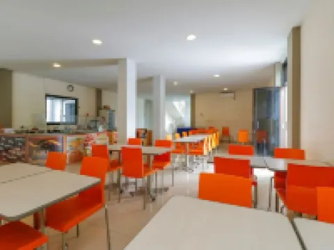 Just Inn Solo Hotels in Jebres
