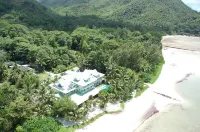 Palm Beach Hotel - parkir