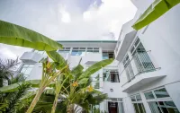 Perla Dhangethi Hotels in Vilamendhoo