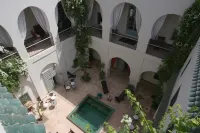 Riad Dar Bounouar Hôtels à : 
