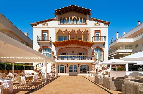 Hotel Casa Vilella - ที่มีอ่างอาบน้ำ