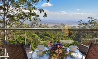 Avocado Sunset Bed & Breakfast