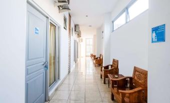 Hotel Poncowinatan - Tugu