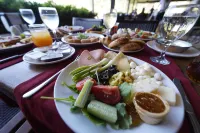 มานาสปาร์ค ดีลักซ์ โรงแรม