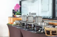 The Proud Exclusive Hotel Hotels in Nakhon Pathom