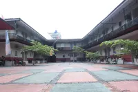 Shanrilla Hotel Hotel dekat Toko Sahara