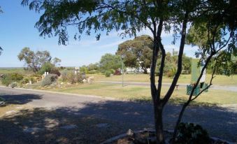 Milang Lakes Motel