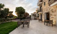 Atrium Taş Otel Hotels in der Nähe von Church of the Greatest Brigadiers (＂The Big Taxiarchis＂), Mesta, Chios