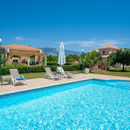 Monambeles Villas