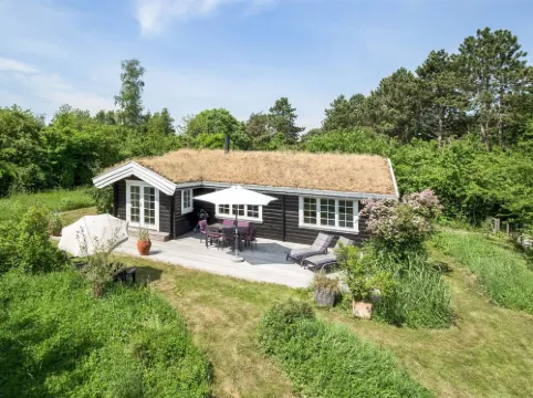 "Ottil" - 1km from the Sea