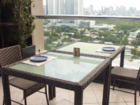 シティ ガーデン ホテル マカティ マカティのホテル