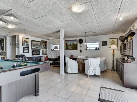 "Haralde" - 2.5km from the Sea Отели в г. Humble