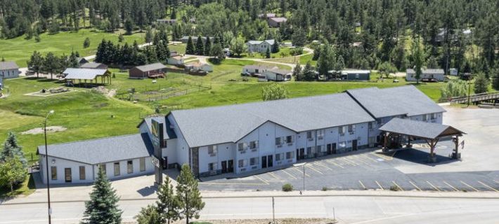 EverSpring Inn & Suites Отели в г. Пеннингтон Каунти