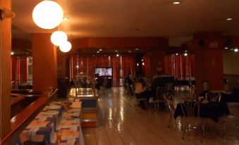 Hotel Excelencia de América - Housity