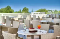 Hotel Albatros Plava Laguna - breakfast