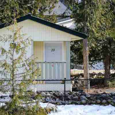 Clearwater Valley Resort Hotel Exterior