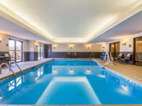 Comfort Suites Hotels in Commerce