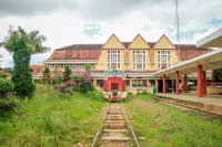 Storij Home & Coffee Hotels in Phuong 9