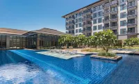 Dusitd2 Davao - Pools