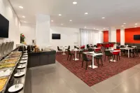 Ramada Encore Al Khobar Olaya - Breakfast
