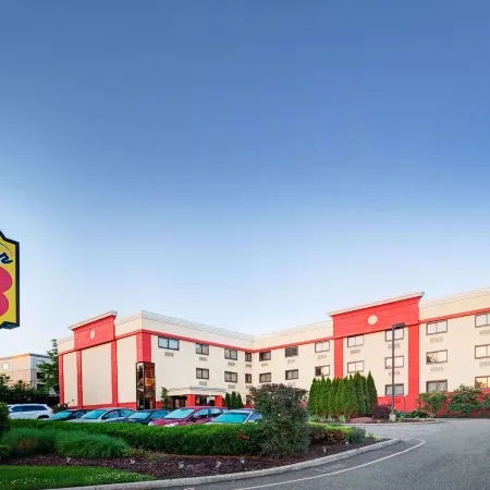 Super 8 by Wyndham Mahwah