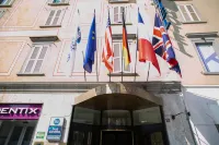 Best Western Hotel Cappello DOro Hotels near Civic Museum of Natural Sciences in Bergamo