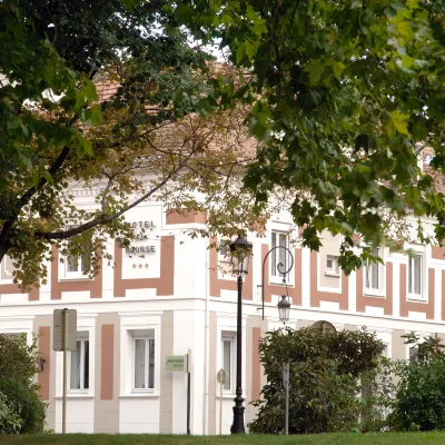 Best Western Hotel de la Bourse Hotels near Train City