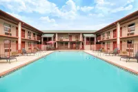 Super 8 by Wyndham Malvern Hotels in Malvern