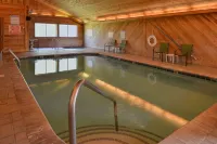 Americas Best Value Inn and Suites Atlantic - piscina
