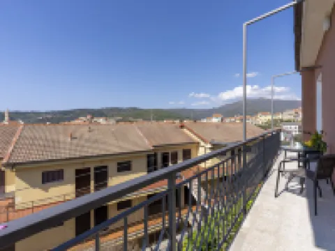 Carleadri Hotels in Civezza