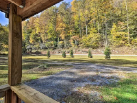 舒適的錨定小屋隱居帶火坑！ 塔克縣酒店