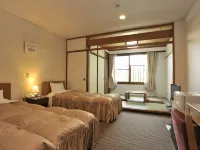 The Gran Resort Elegante Karuizawa Hotels near Forest Chapel Karuizawa Worship Place