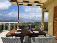 2 Apartments Sharing Garden and Pool