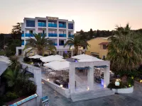 Tryp by Wyndham Corfu Dassia Hôtels à : Dassia