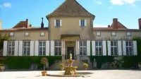Serge le Belge Sejour Chez l Habitant Hotel dekat Chateau Grand Moulin