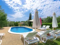 Lucija Hotels in Marceljani
